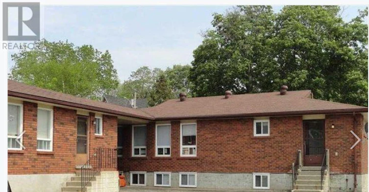 4-66 Penetang Street, Barrie, ON, L4M 1V6 - 3