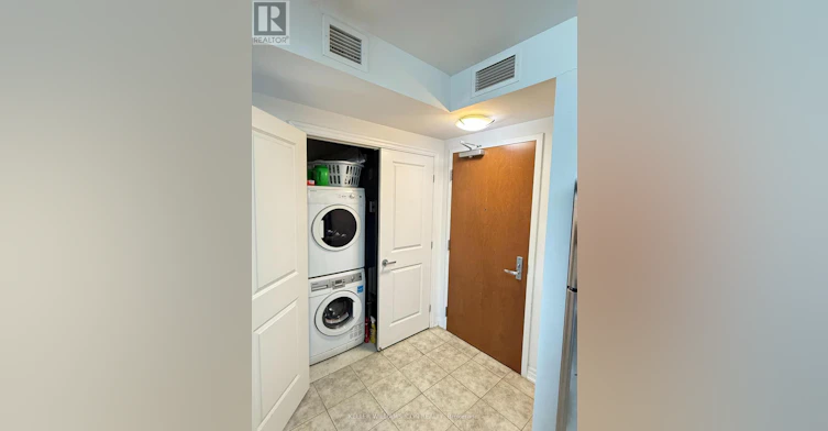1202-242 Rideau Street, Ottawa, ON, K1N 0B7 - 8