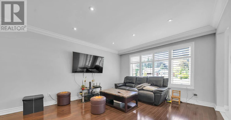 53 Southdale Drive, Markham, ON, L3P 1J6 - 4