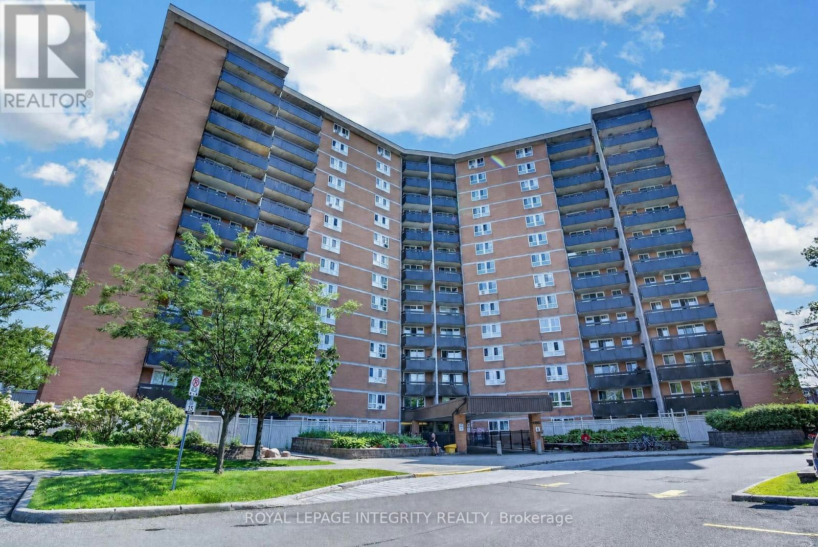 606-2000 Jasmine Crescent, Ottawa, ON, K1J 8K4
