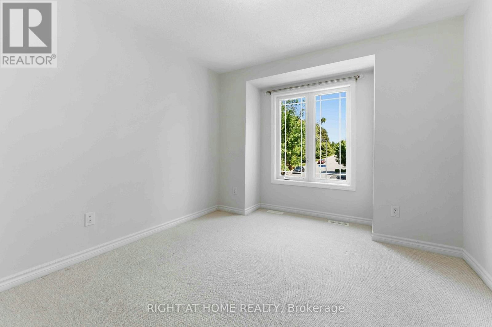 432 Meadowbreeze Drive, Ottawa, ON, K2M 0L2 - 11