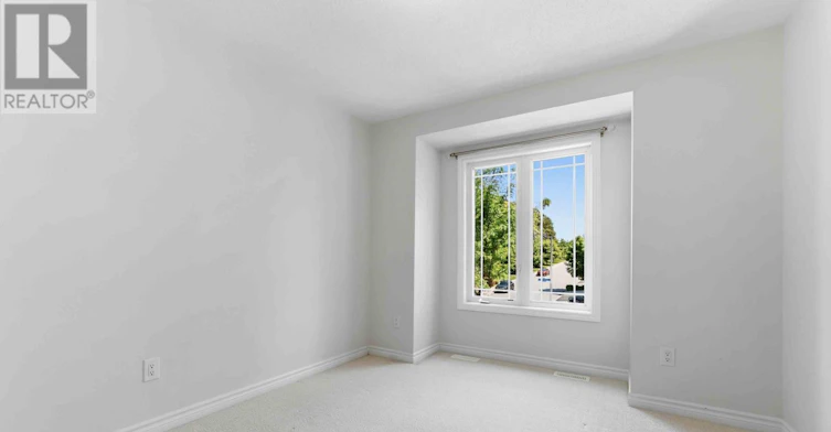 432 Meadowbreeze Drive, Ottawa, ON, K2M 0L2 - 11