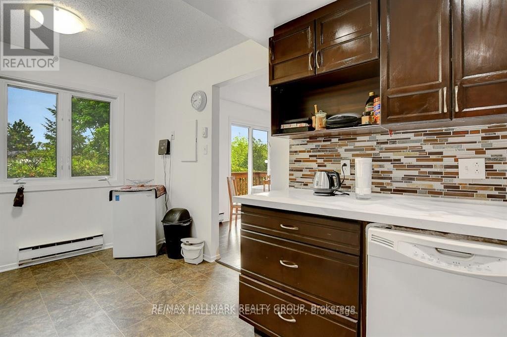 51-43 Haxby Private, Ottawa, ON, K1T 3B7 - 17