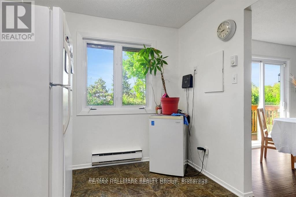 51-43 Haxby Private, Ottawa, ON, K1T 3B7 - 18