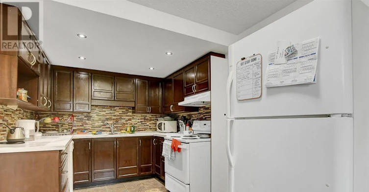 51-43 Haxby Private, Ottawa, ON, K1T 3B7 - 15