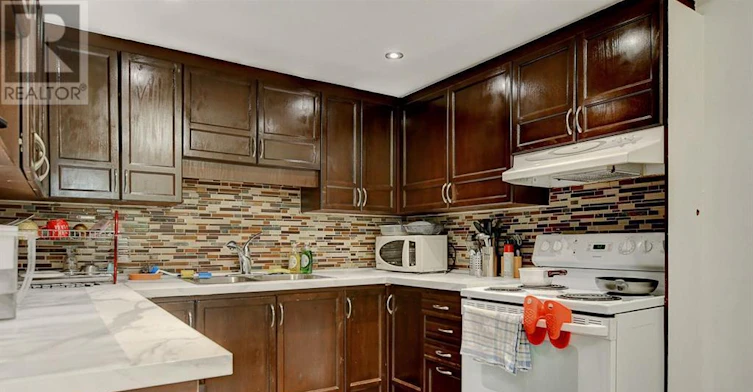 51-43 Haxby Private, Ottawa, ON, K1T 3B7 - 13