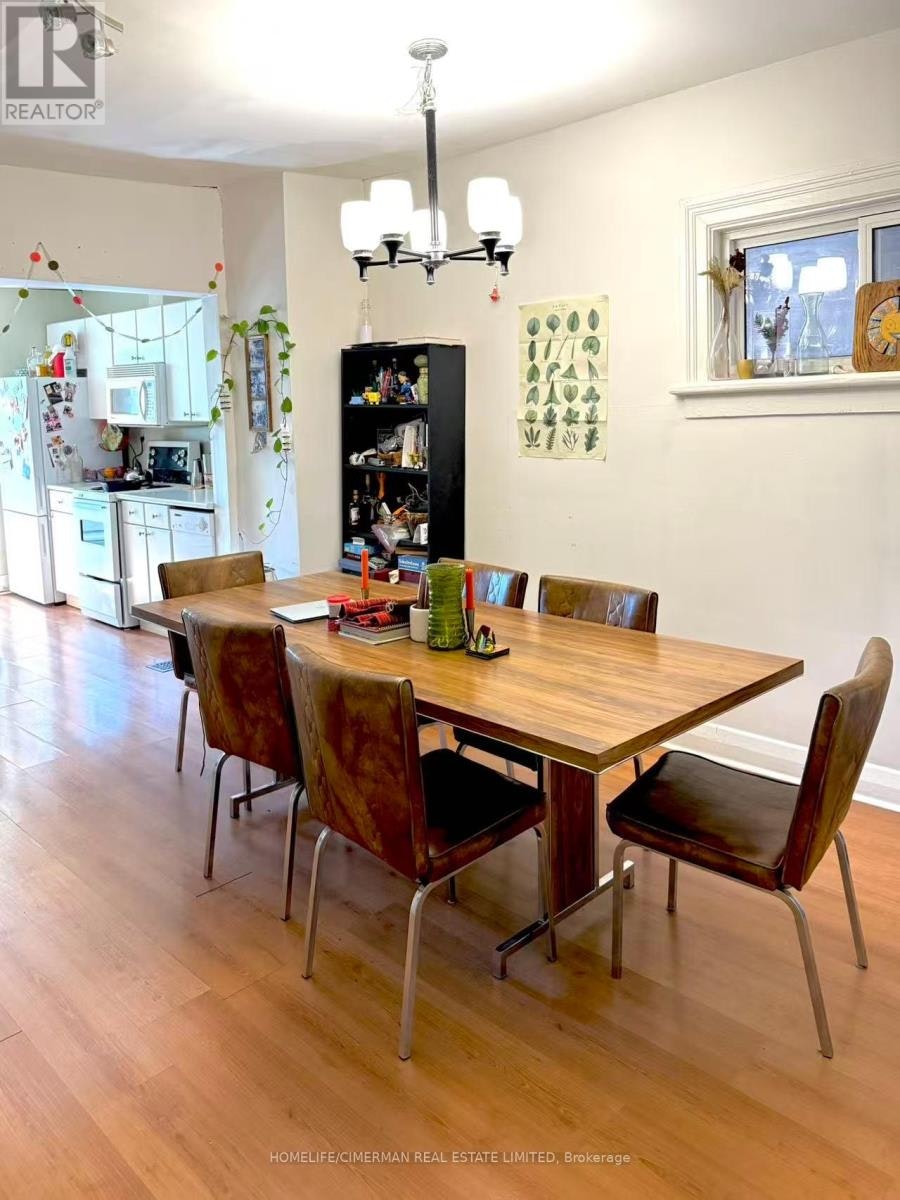 UPPER-6 Givins Street, Toronto, ON, M6J 2X6 - 2
