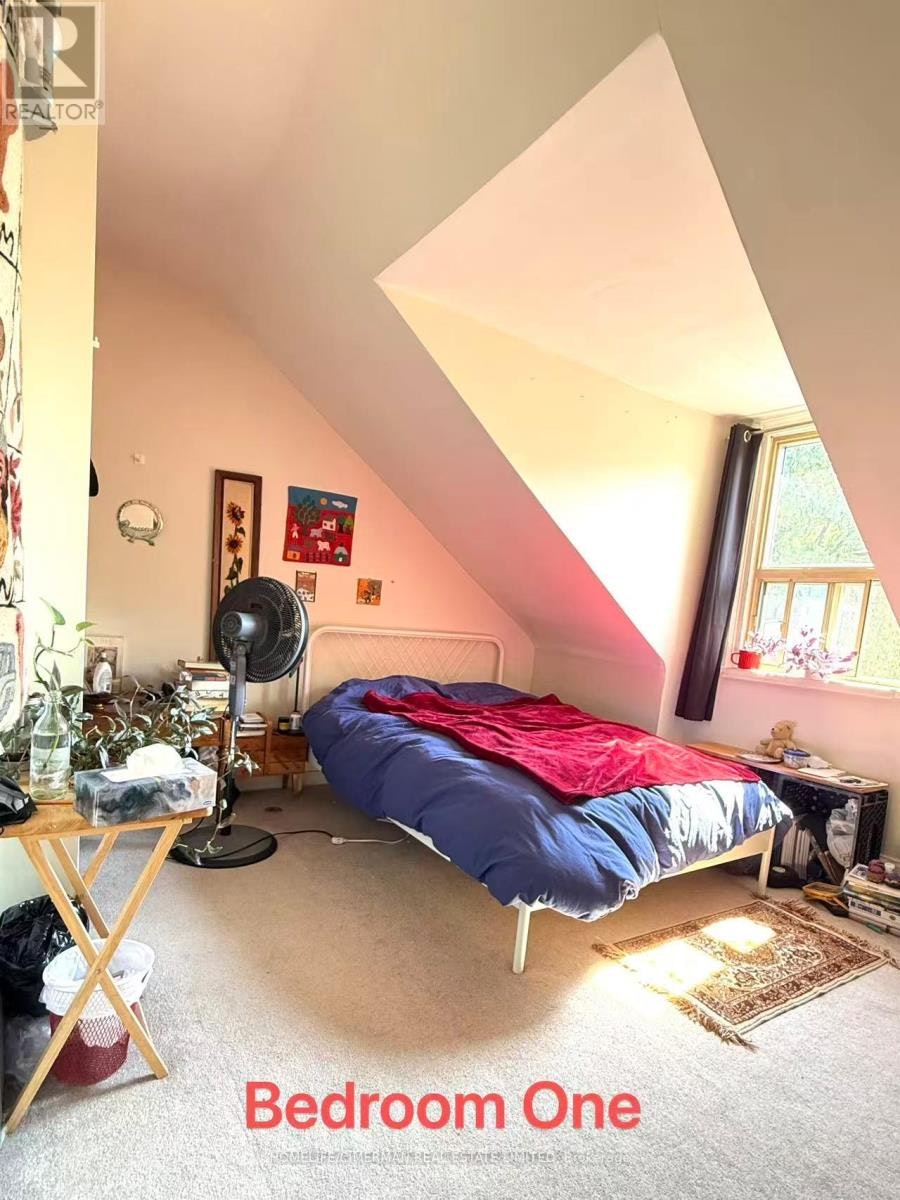 UPPER-6 Givins Street, Toronto, ON, M6J 2X6 - 6