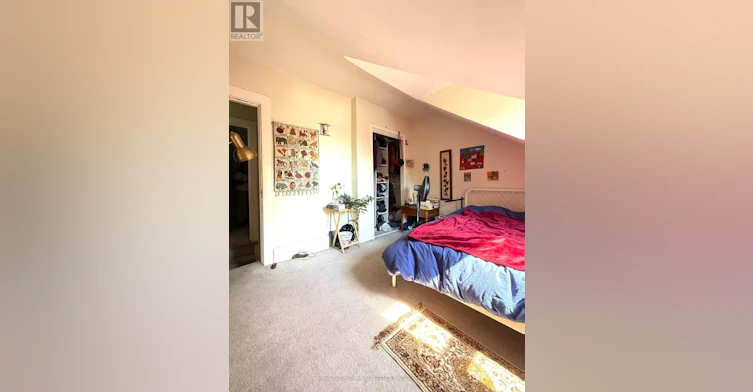UPPER-6 Givins Street, Toronto, ON, M6J 2X6 - 7