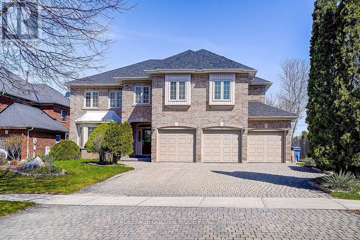 725 Exceller Circle, Newmarket, ON, L3X 1P4