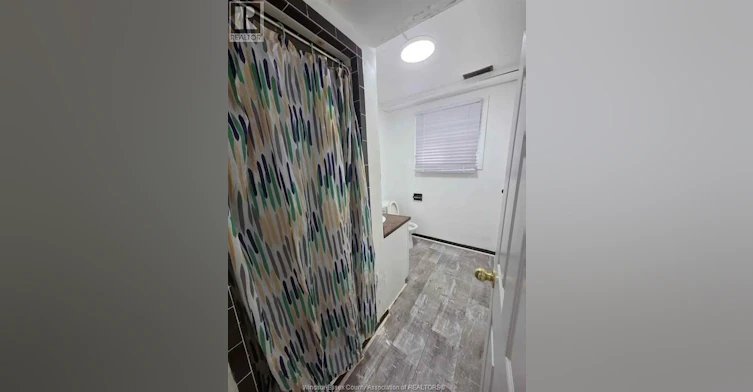 LOWER-2997 Regis Avenue, Windsor, ON, N0R 1V7 - 8