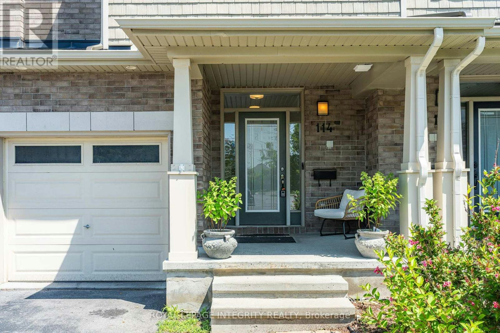 114 Hawkeswood Drive, Ottawa, ON, K4M 0C1 - 2