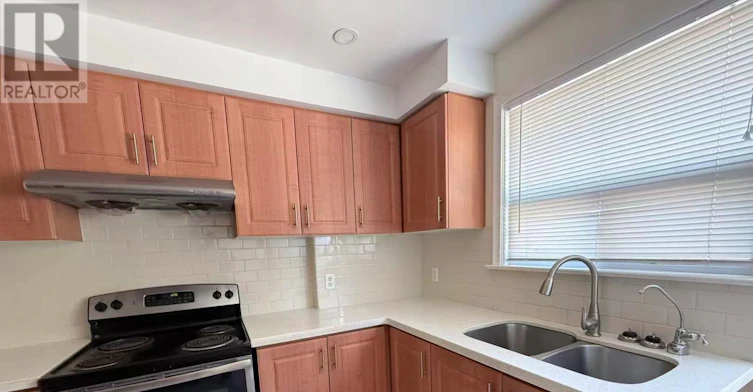366 Highfield Road, Toronto, ON, M4L 2V6 - 12