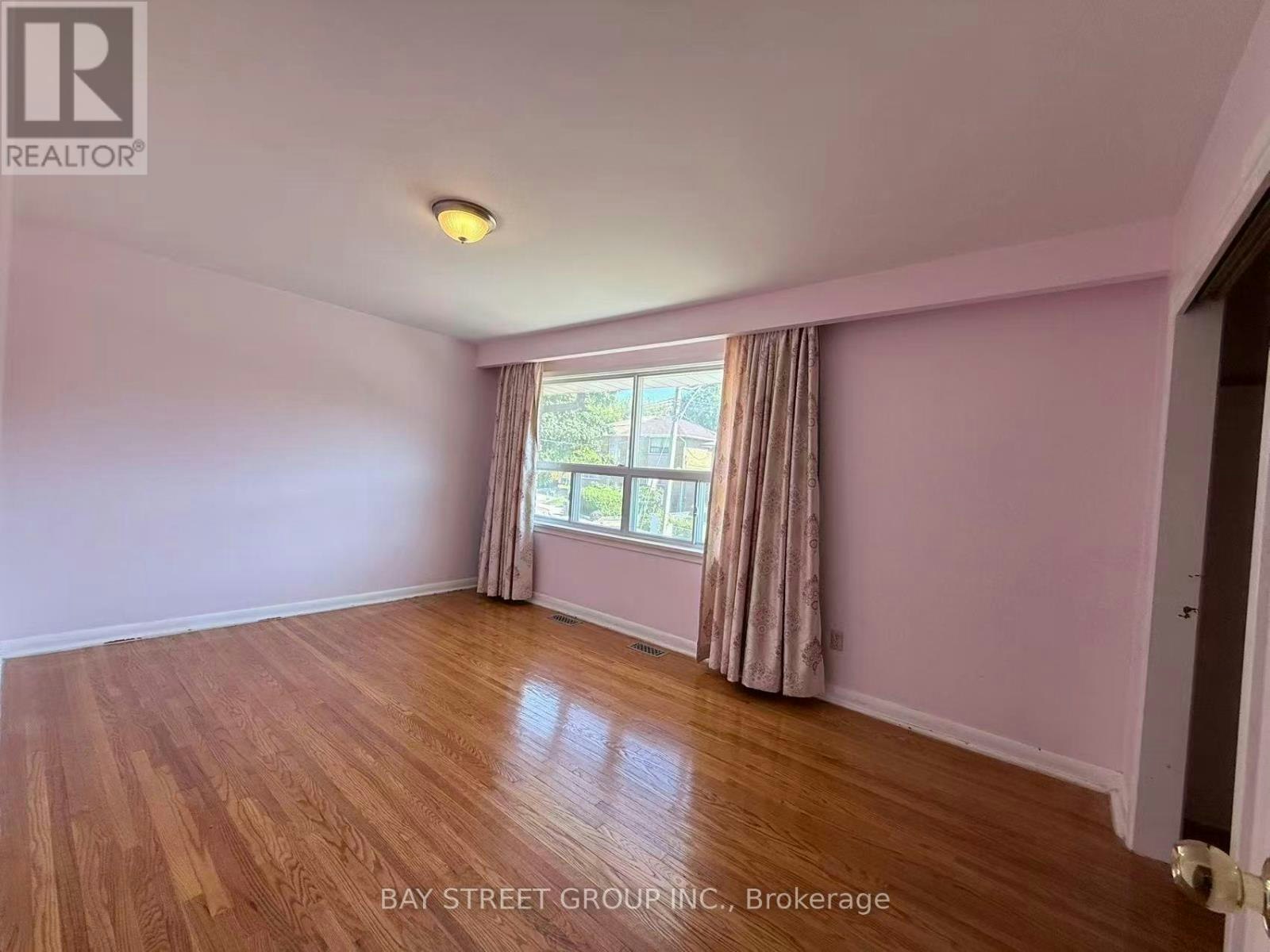 366 Highfield Road, Toronto, ON, M4L 2V6 - 14