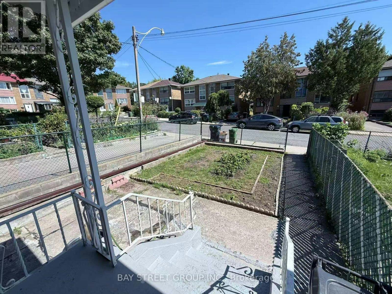 366 Highfield Road, Toronto, ON, M4L 2V6 - 2
