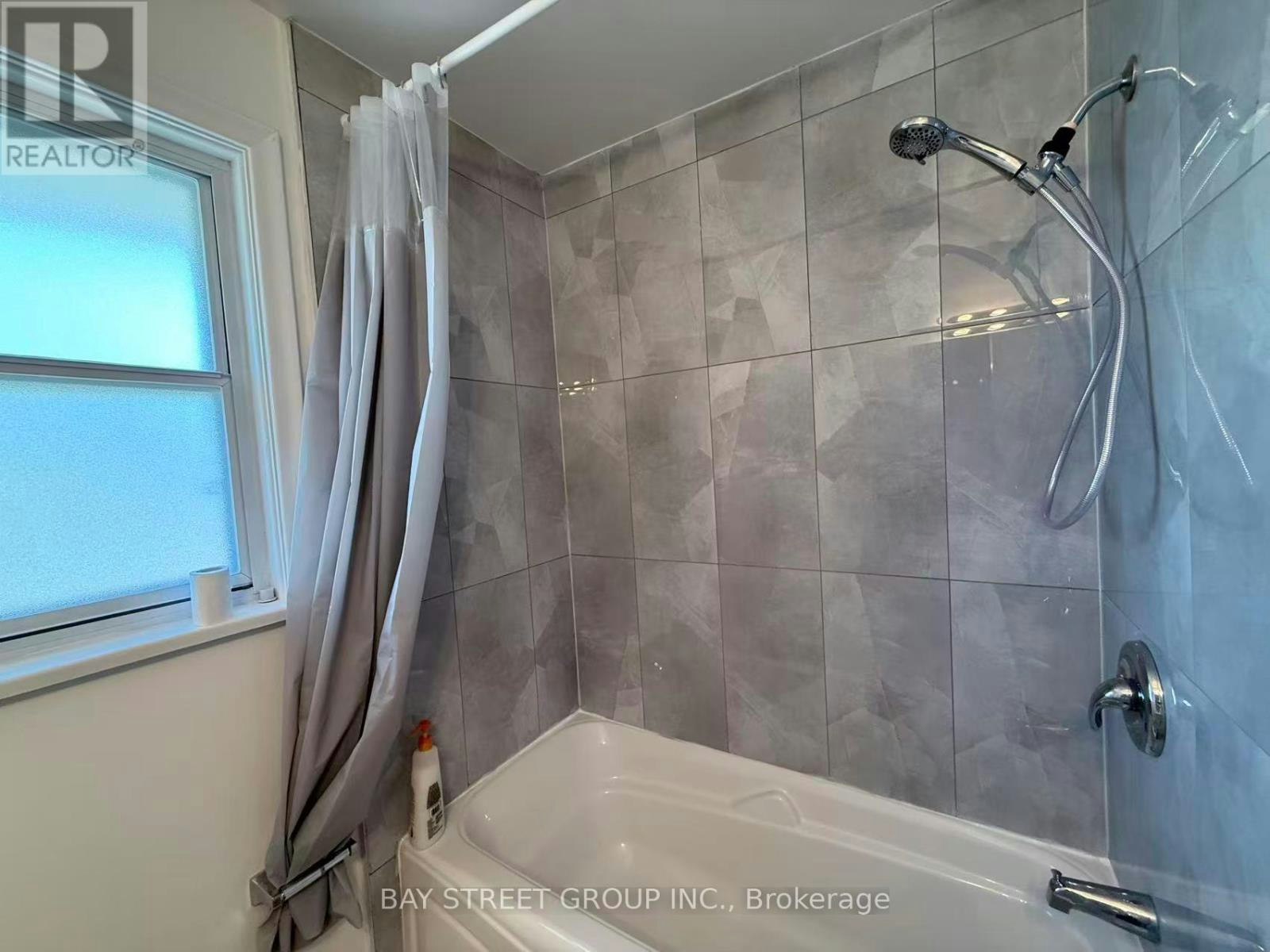366 Highfield Road, Toronto, ON, M4L 2V6 - 22