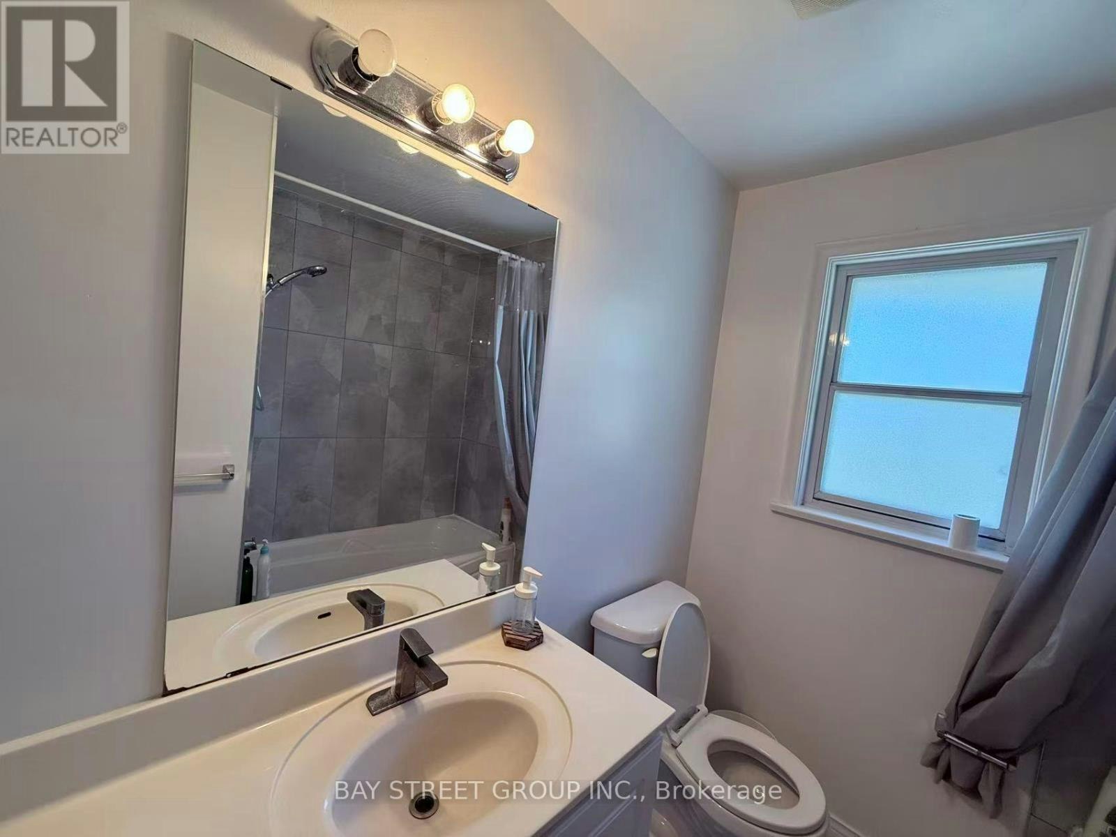 366 Highfield Road, Toronto, ON, M4L 2V6 - 21