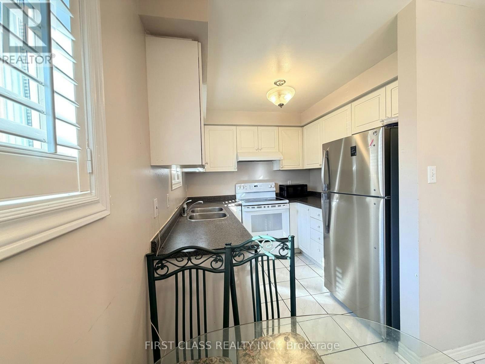 UPPER-5323 Red Brush Drive, Mississauga, ON, L4Z 3Z5 - 8