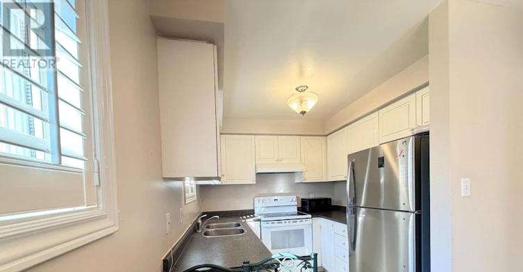UPPER-5323 Red Brush Drive, Mississauga, ON, L4Z 3Z5 - 8
