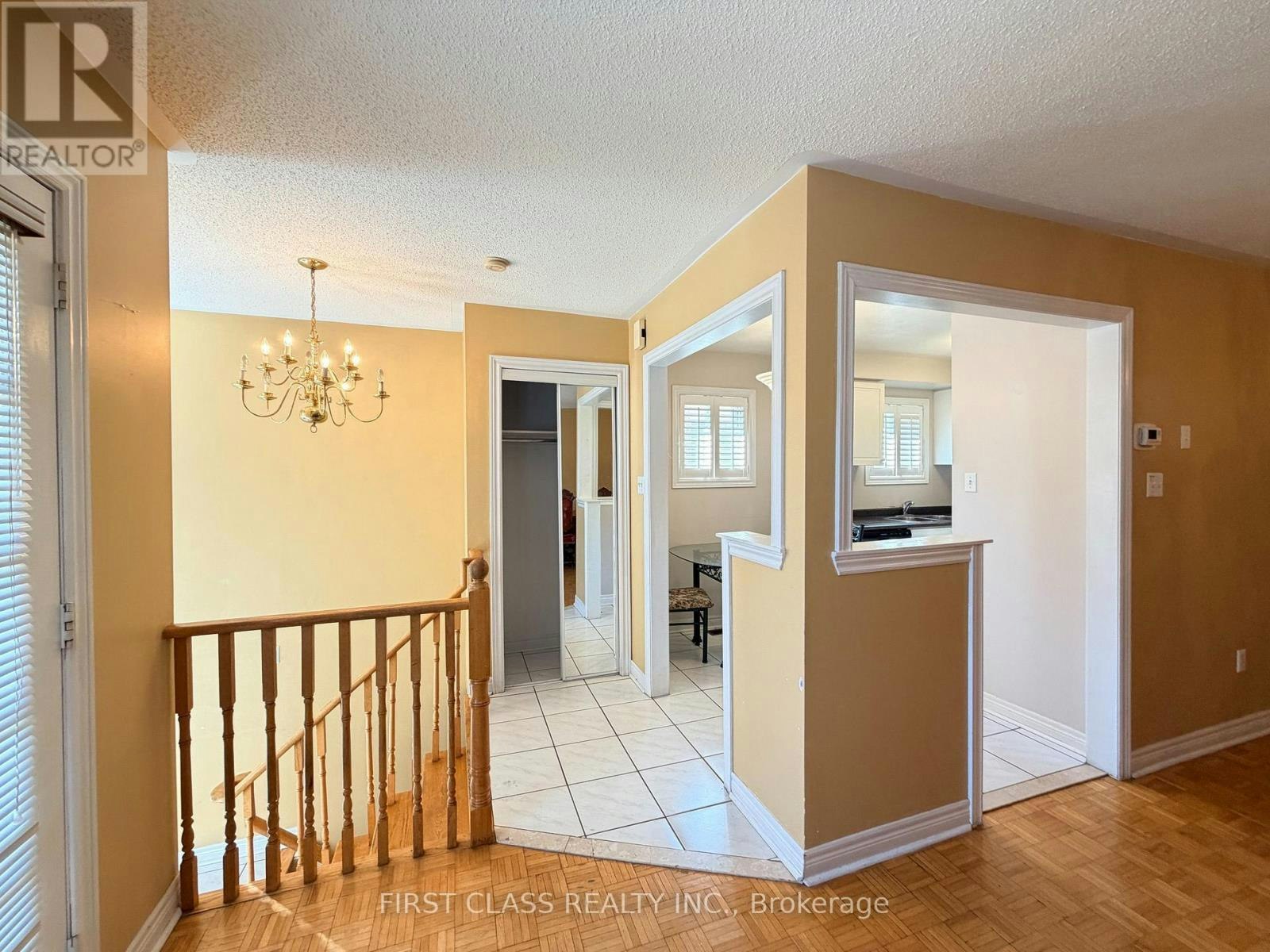 UPPER-5323 Red Brush Drive, Mississauga, ON, L4Z 3Z5 - 3