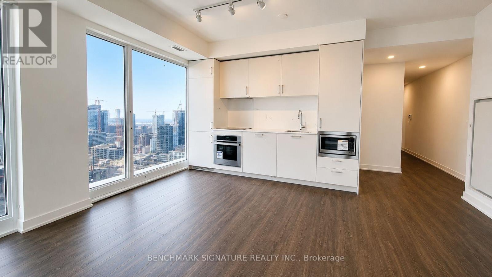 3202-88 Queen Street E, Toronto, ON, M5C 0B6 - 2