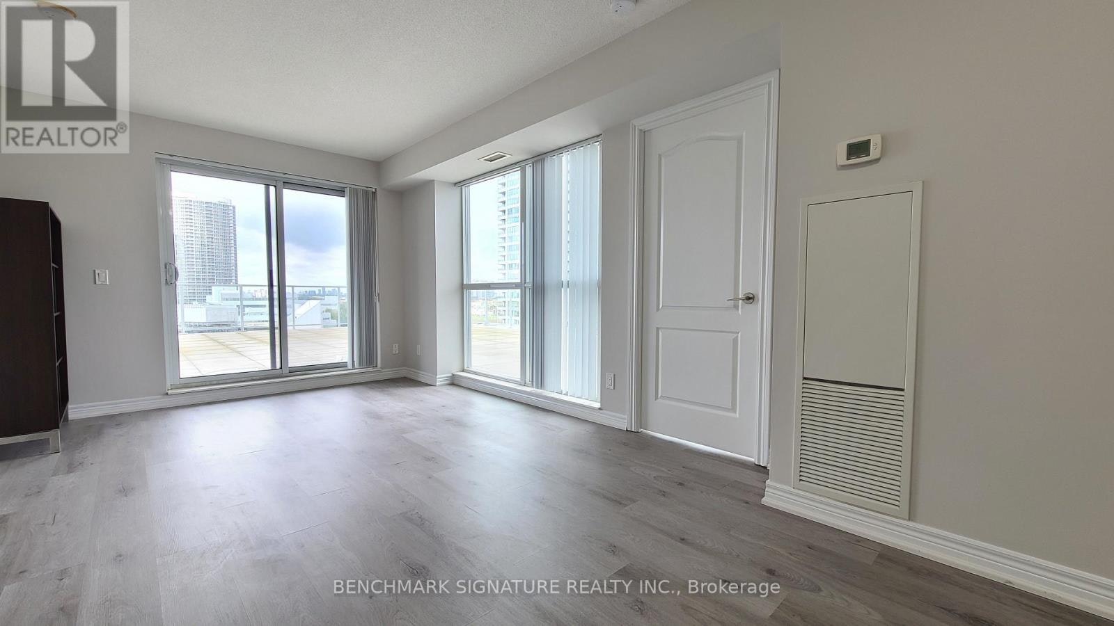 902-60 Town Centre Court, Toronto, ON, M1P 0B1 - 13