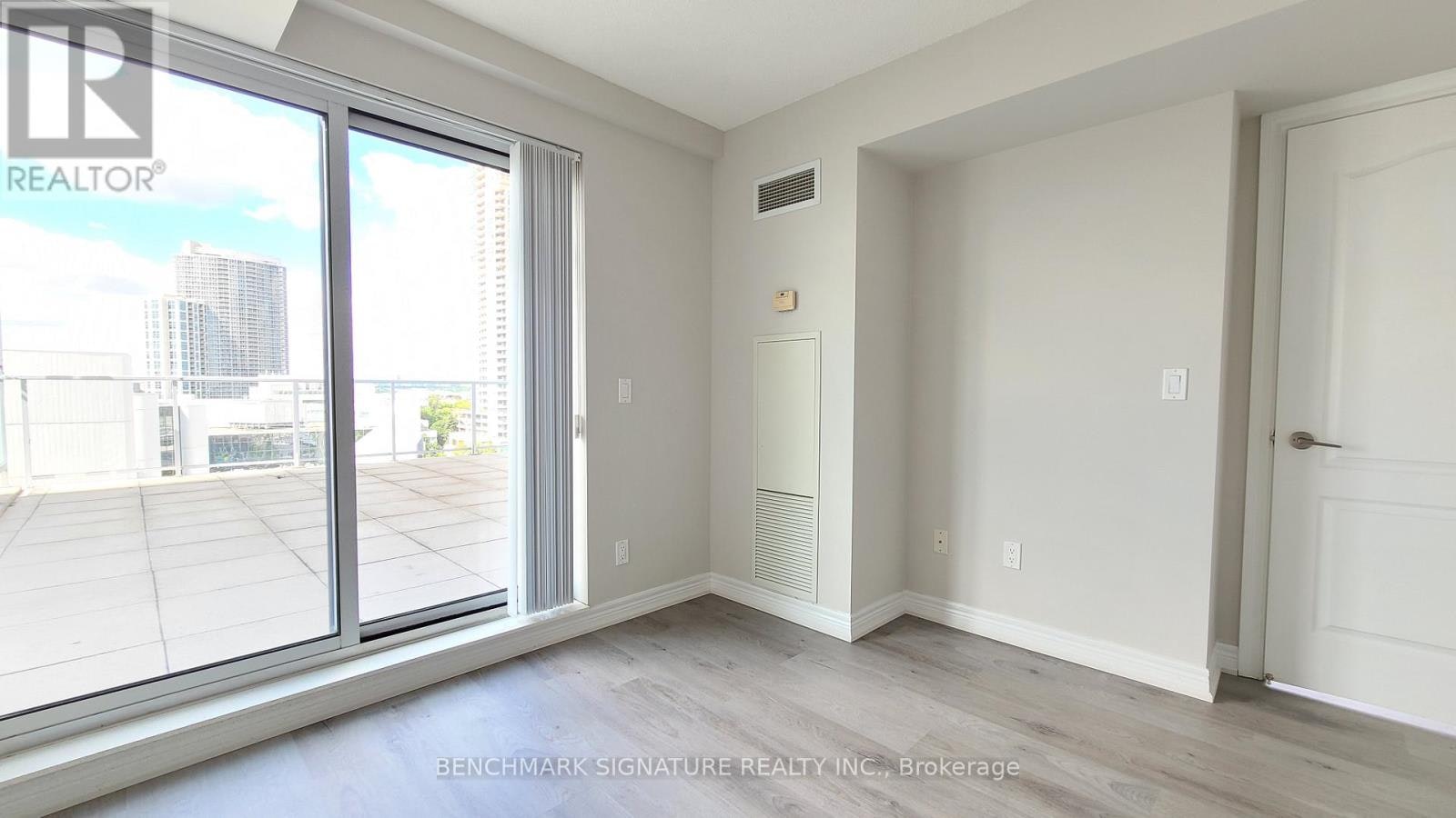 902-60 Town Centre Court, Toronto, ON, M1P 0B1 - 10
