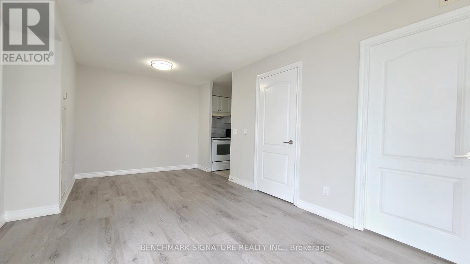 902-60 Town Centre Court, Toronto, ON, M1P 0B1 - 14