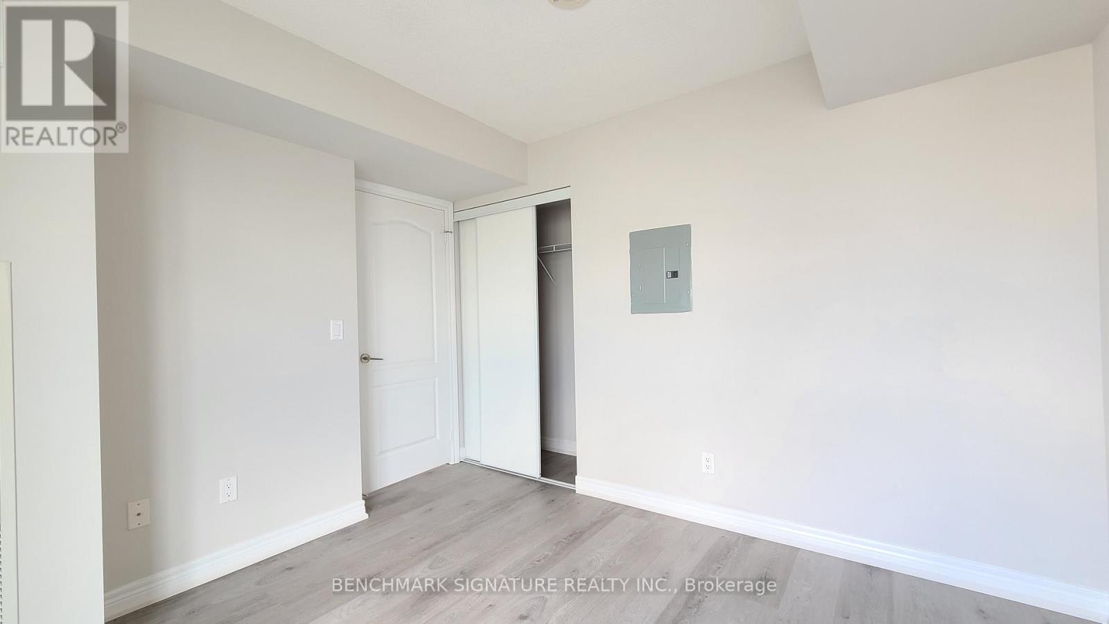 902-60 Town Centre Court, Toronto, ON, M1P 0B1 - 9
