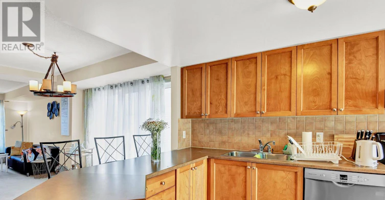 38 Lakepointe Drive, Ottawa, ON, K4A 5E3 - 13