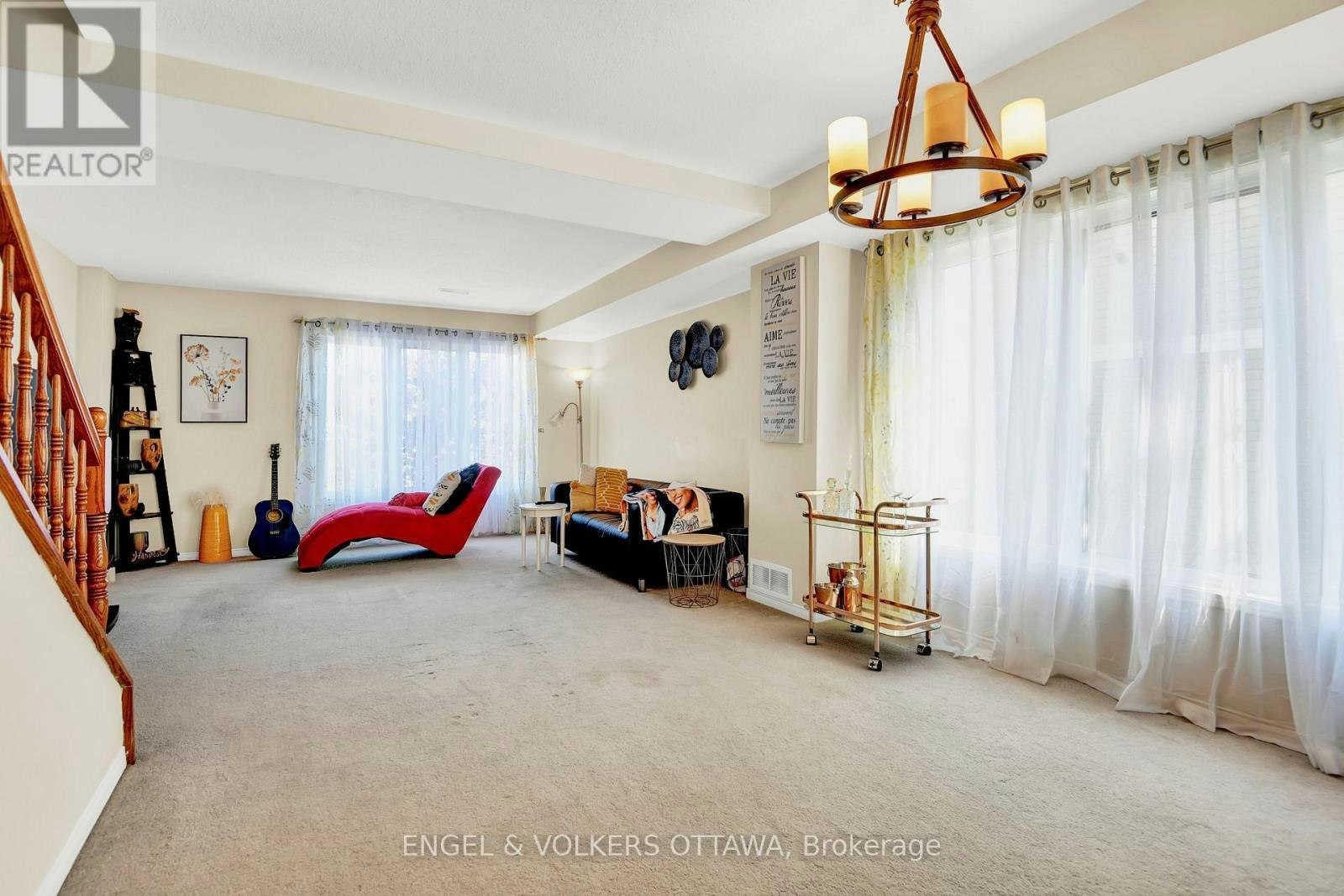 38 Lakepointe Drive, Ottawa, ON, K4A 5E3 - 5