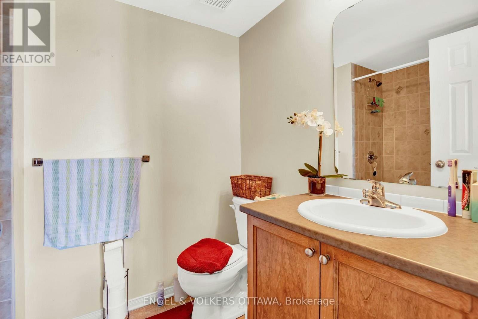 38 Lakepointe Drive, Ottawa, ON, K4A 5E3 - 32