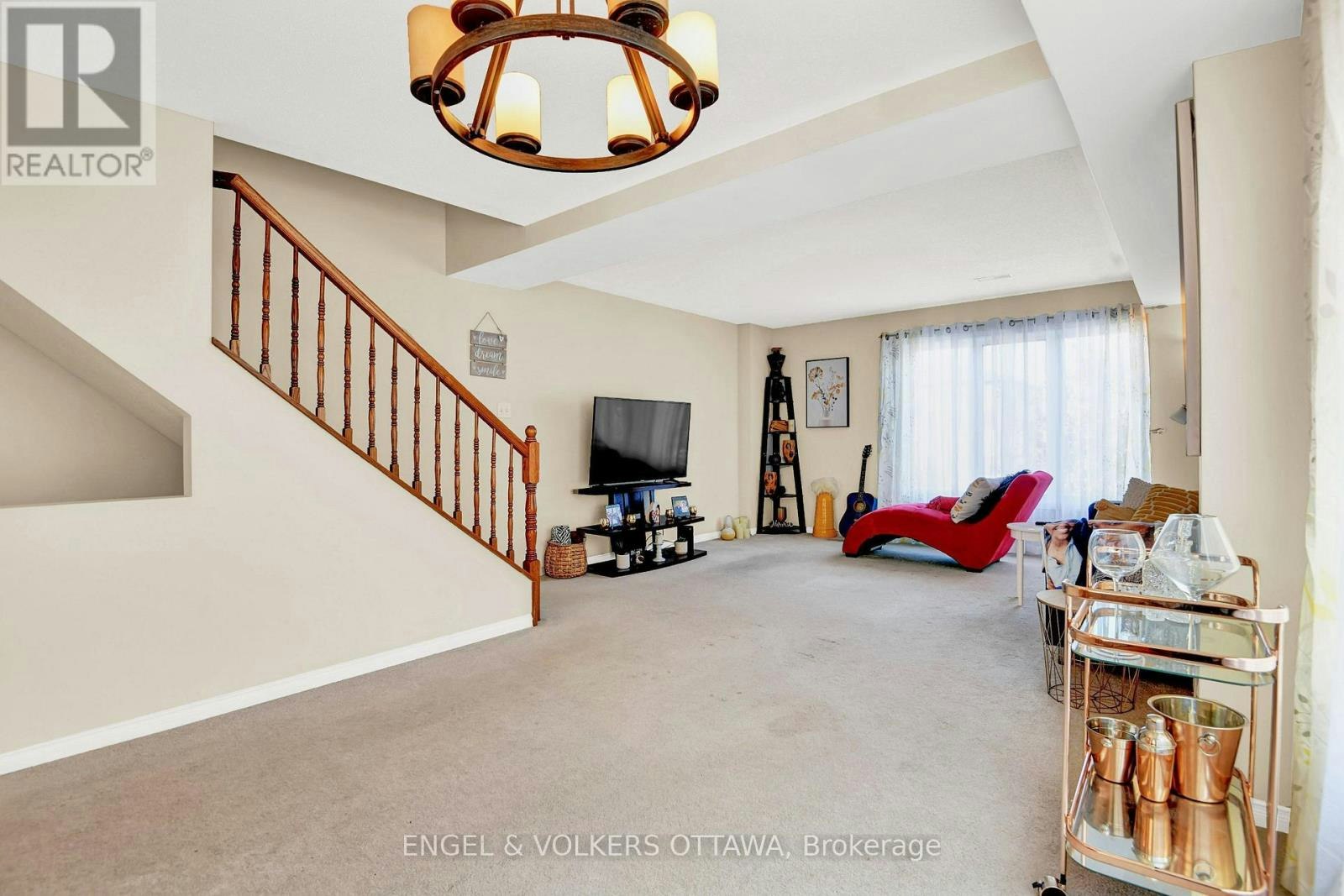 38 Lakepointe Drive, Ottawa, ON, K4A 5E3 - 6