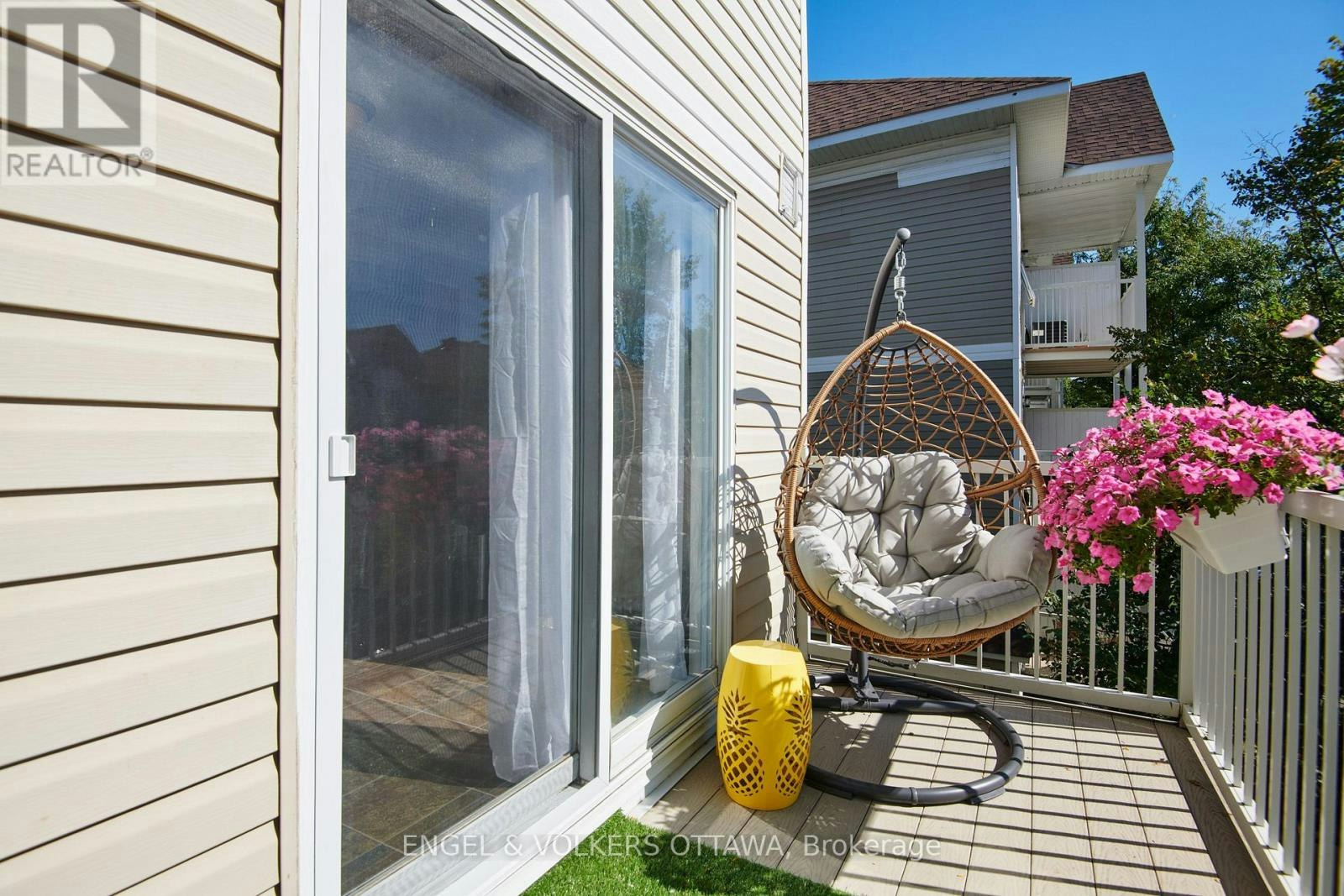 38 Lakepointe Drive, Ottawa, ON, K4A 5E3 - 21