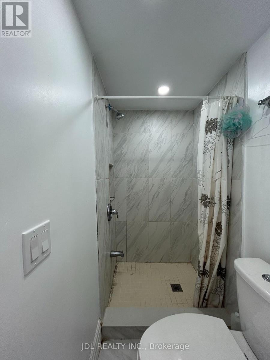 SUITE-A Main Floor 4 Fitzroy Terr Terrace, Toronto, ON, M5T 2K3 - 4