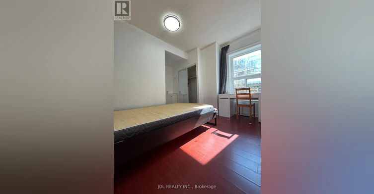 SUITE-A Main Floor 4 Fitzroy Terr Terrace, Toronto, ON, M5T 2K3