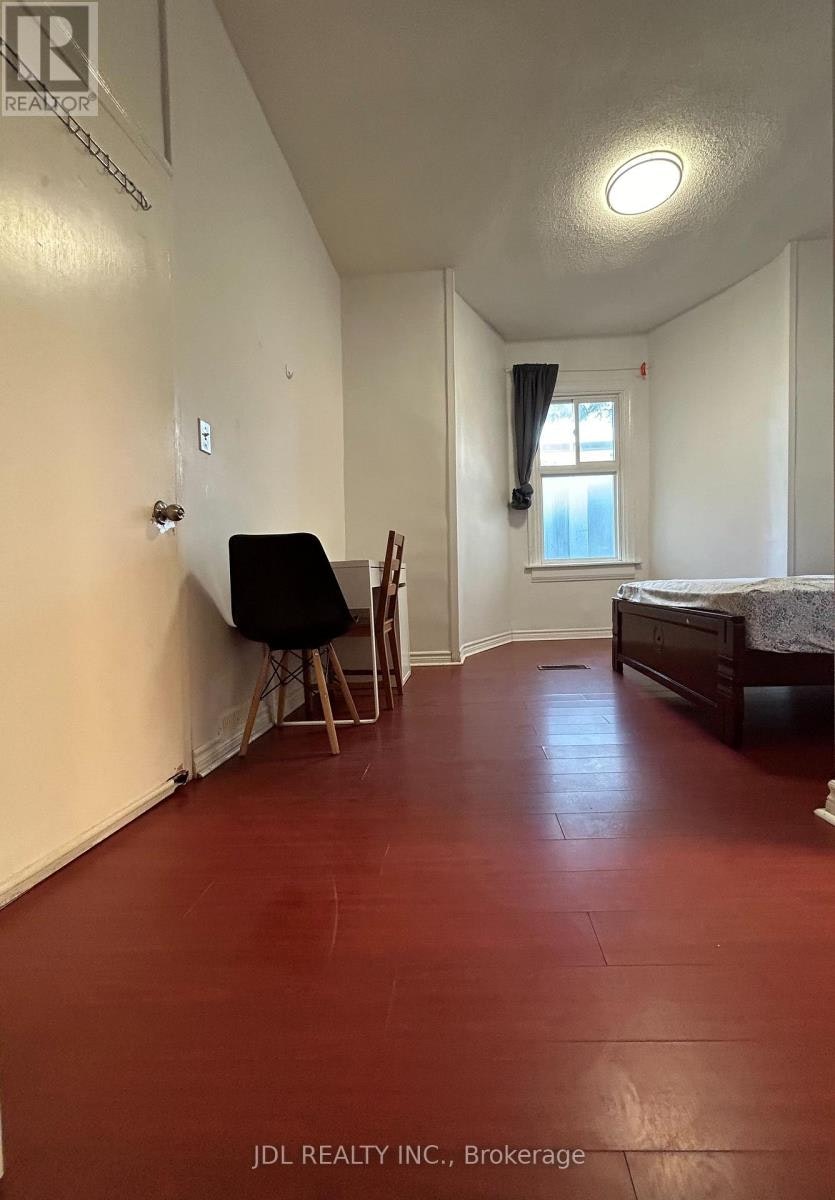 SUITE Aa, Main Floor 4 Fitzroy Terr Terrace, Toronto, ON, M5T 2K3