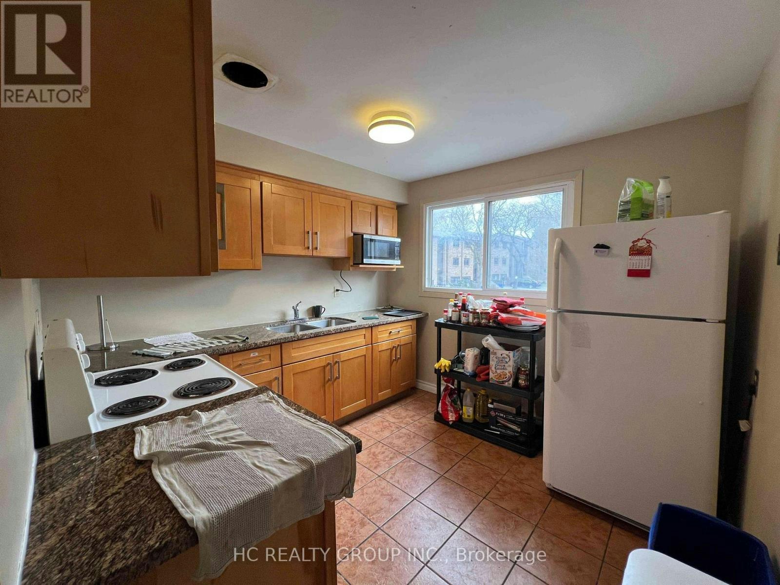 26-40 Summit Avenue, London, ON, N6H 4S3 - 2