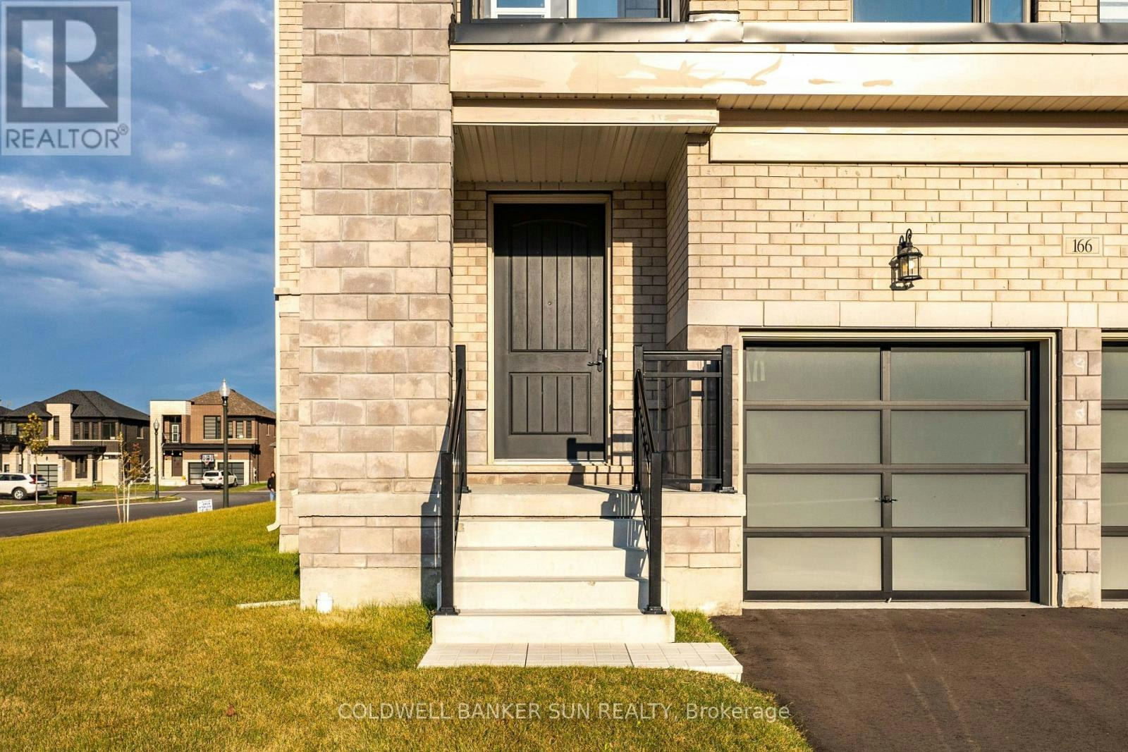 166 Prince Charles Crescent, Woodstock, ON, N4T 0N1 - 4