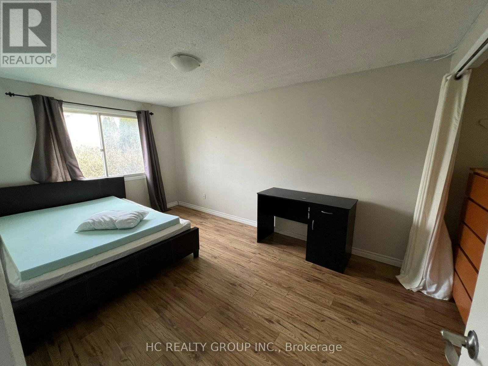 32 Chesham Avenue, London, ON, N6G 3S9 - 4