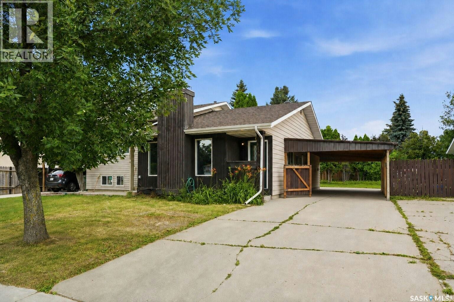 1718 Mckercher Drive, Saskatoon, SK, S7H 5E2