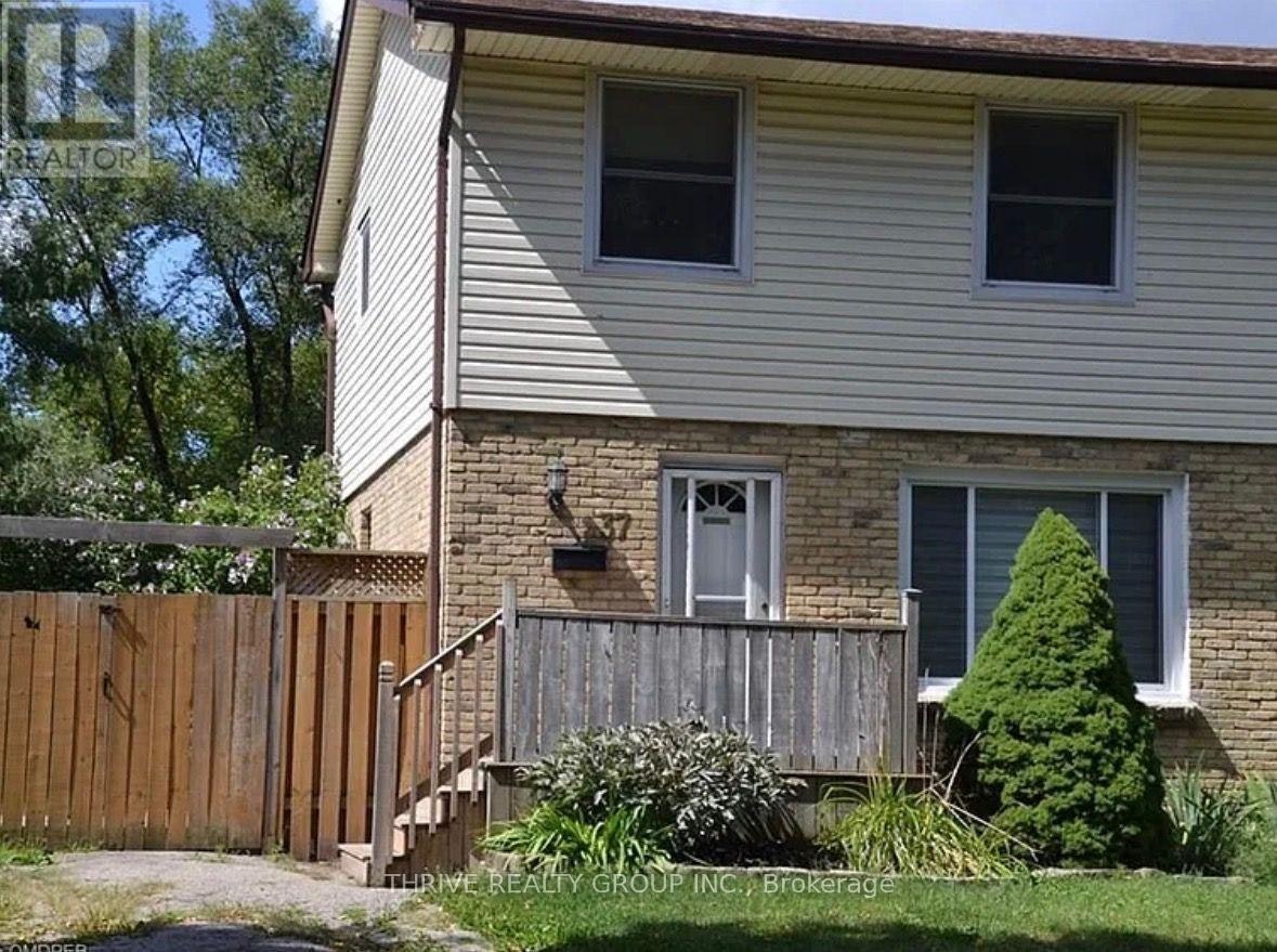 37 Kintail Crescent, London, ON, N6E 1J4