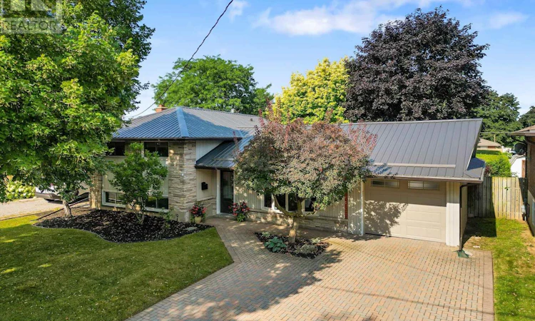 43 Howard Avenue