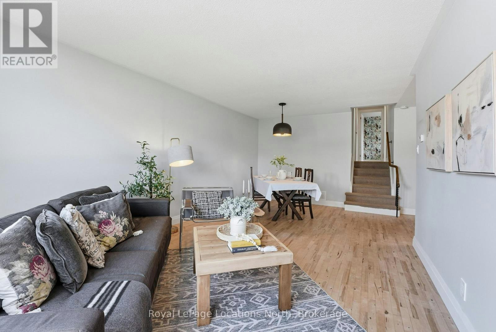 32 Courtice Crescent, Collingwood, ON, L9Y 4G1 - 2