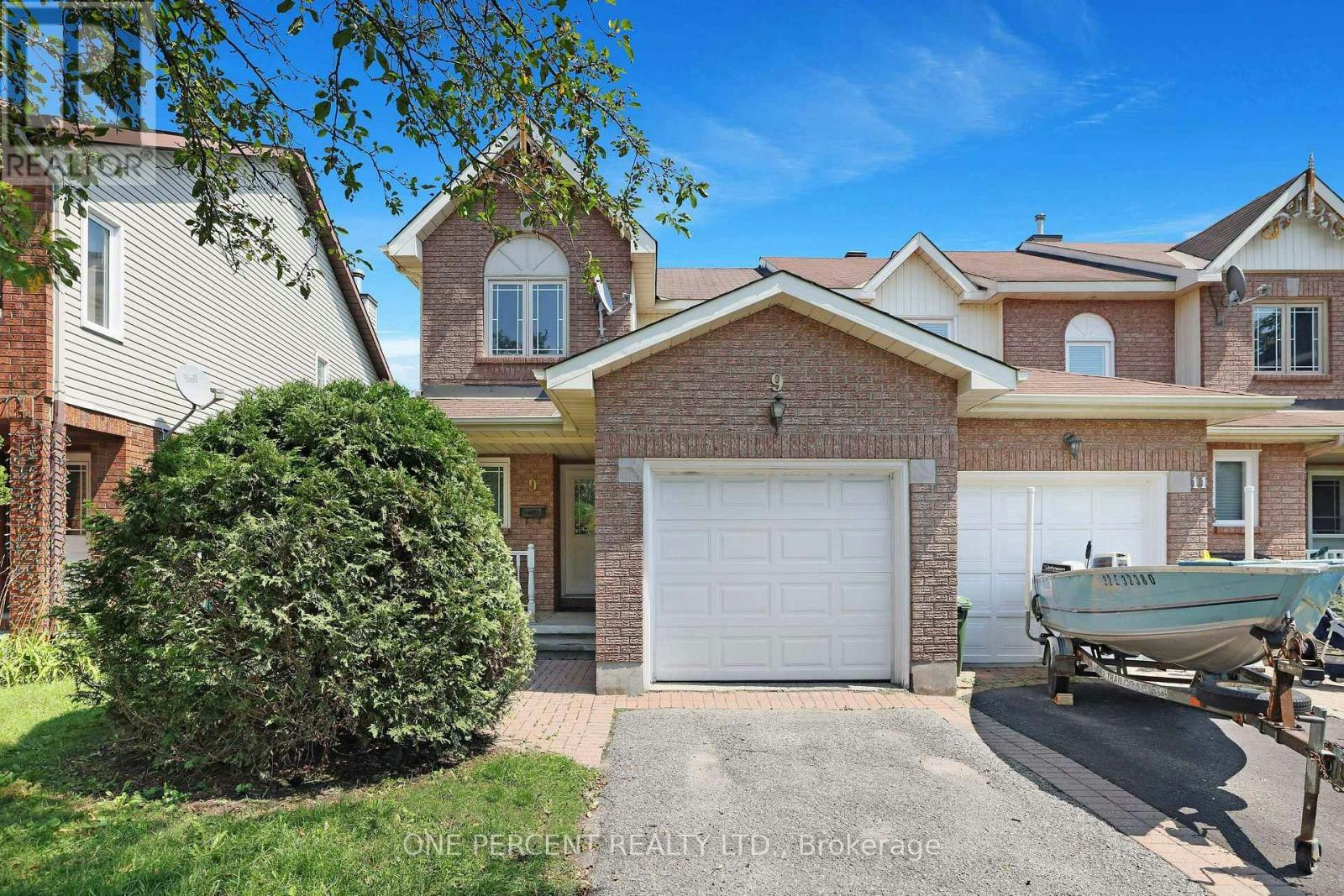 9 Harrington Court, Ottawa, ON, K2K 2S7
