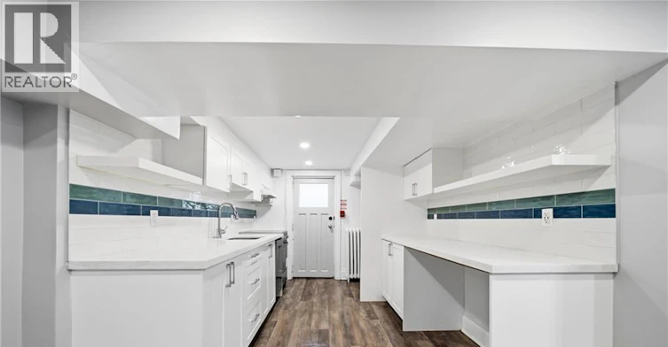 R-1 Kingswood Road, Toronto, ON, M4E 3N4 - 7