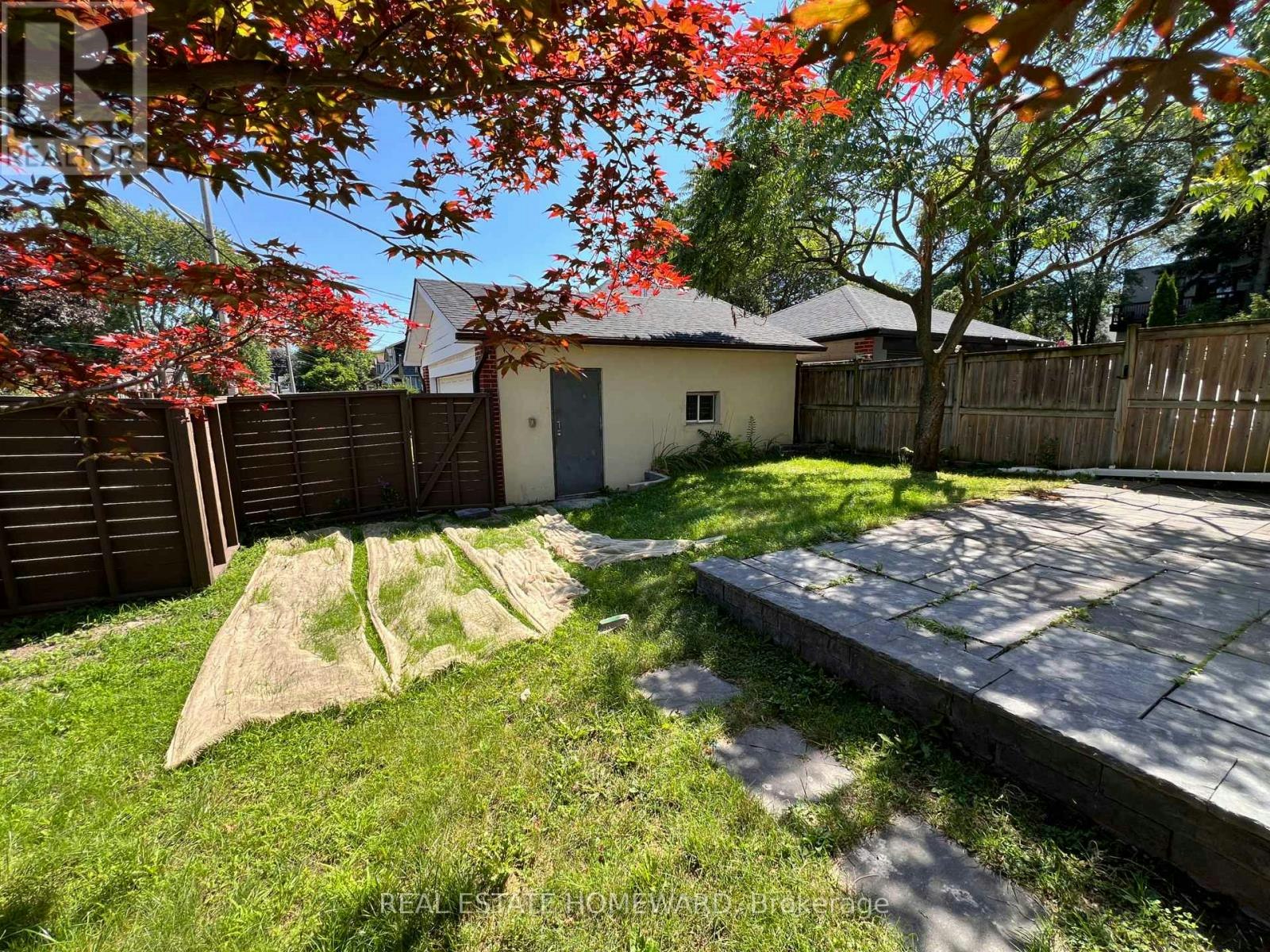 171 Westlake Avenue, Toronto, ON, M4C 4S3 - 9