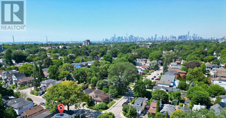 171 Westlake Avenue, Toronto, ON, M4C 4S3 - 4