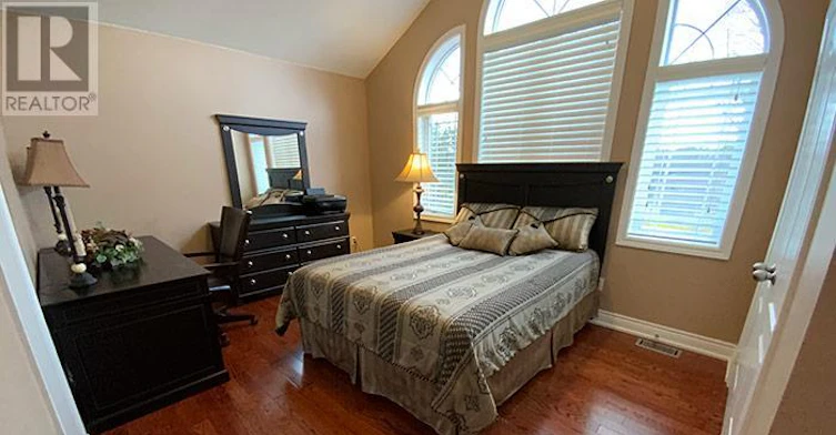 117 Snively Street, Richmond Hill, ON, L4E 4N9 - 4