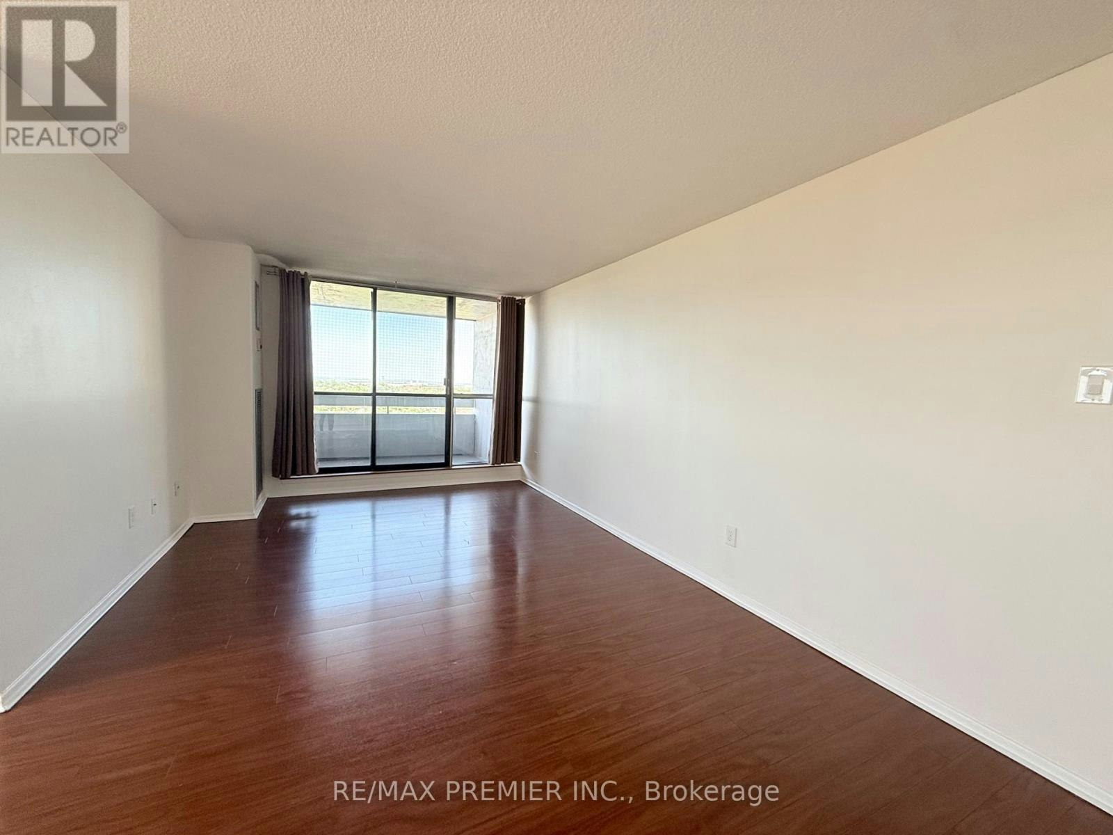 1011-15 Kensington Road, Brampton, ON, L6T 3W2 - 4